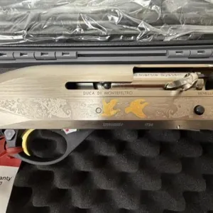 12g Benelli Shotgun