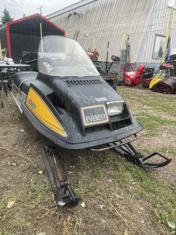 Vintage 1970s Bombardier Everest 440 Ski-doo