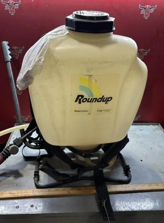 Round Up 4Gal Backpack Sprayer.