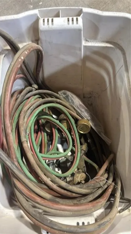 Acetylene Hoses & Gauges.