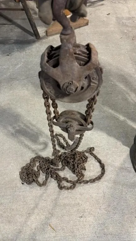 1/2 Ton Chain Hoist.