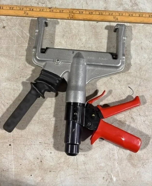 Hand Hydraulic Crimper.