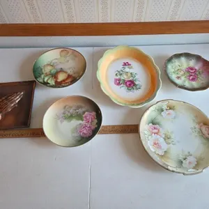 Flowered Plates