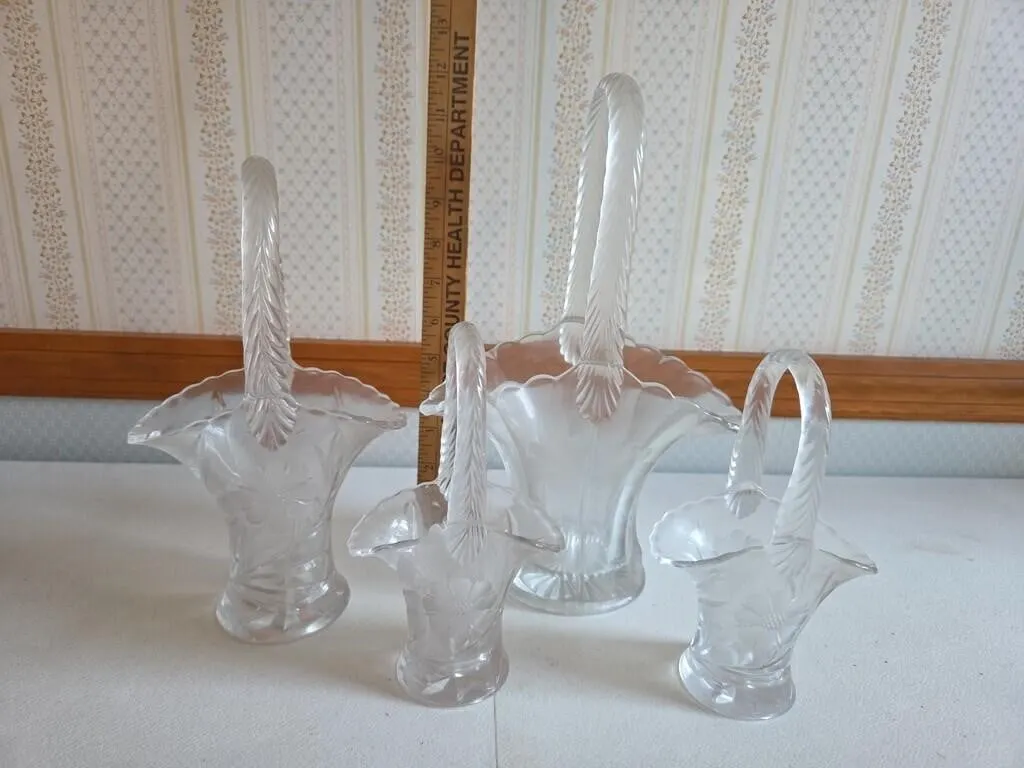 4 Glass Baskets