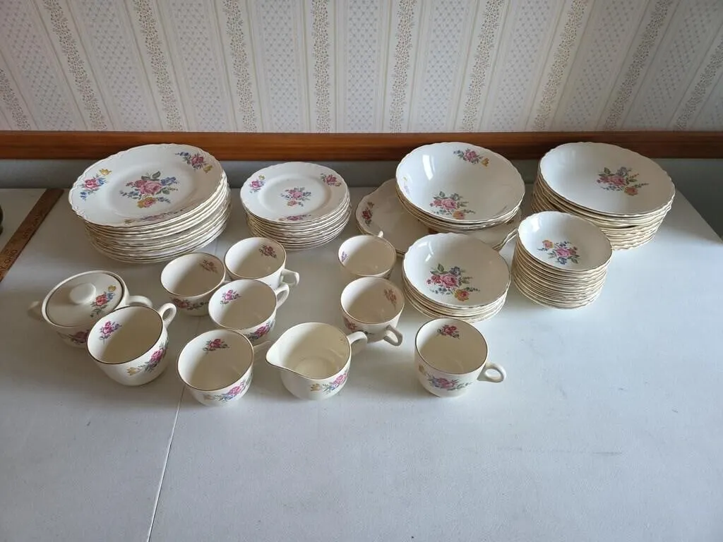 Flower Pattern China Set