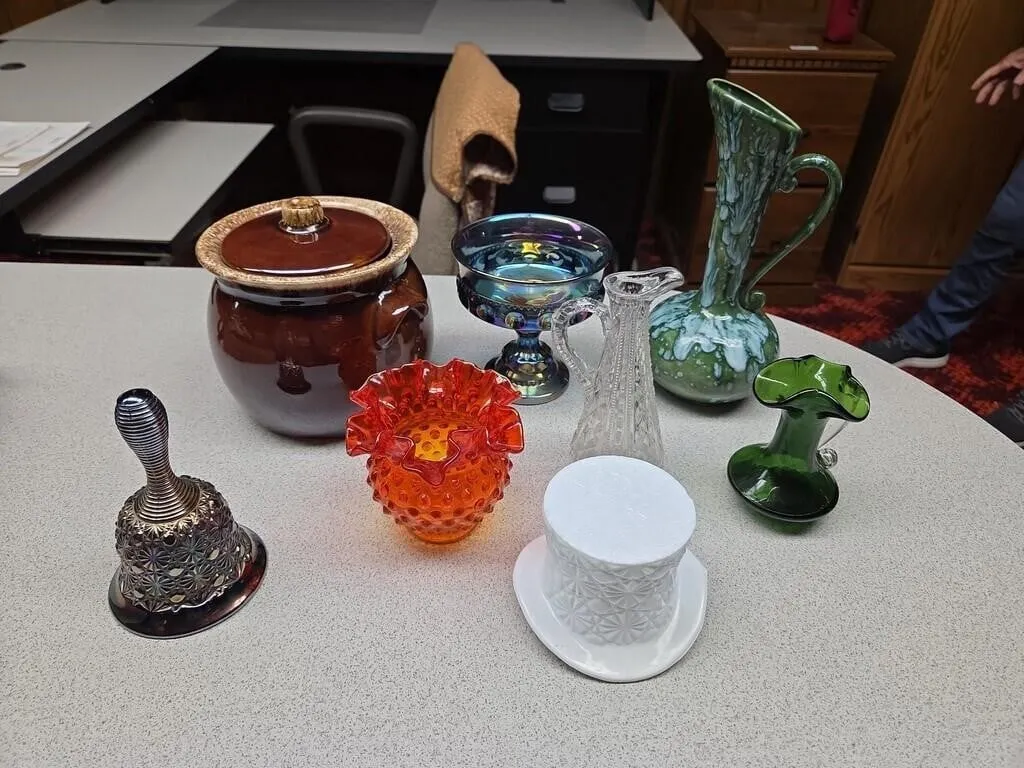 Misc Glass; Hull Canister, Fenton Hat