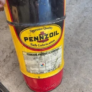 Vintage Pennzoil Supreme Quality Oil Can