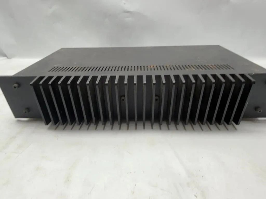 Nakamichi 420 Power Amplifier