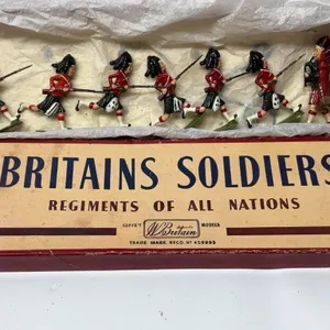 Britains Soldiers Toy Lead Figures with Box