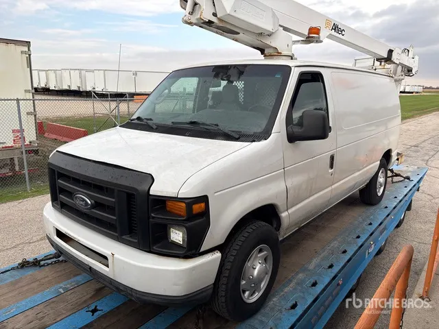 2010 Ford E-350 Van Mounted Aerial Lift