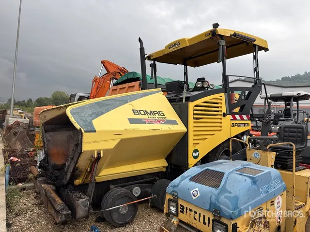 2010 Bomag BF600P Wheel Asphalt Paver
