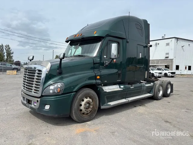 2012 Freightliner Cascadia 125 6x4 T/A Sleeper Truck Tractor