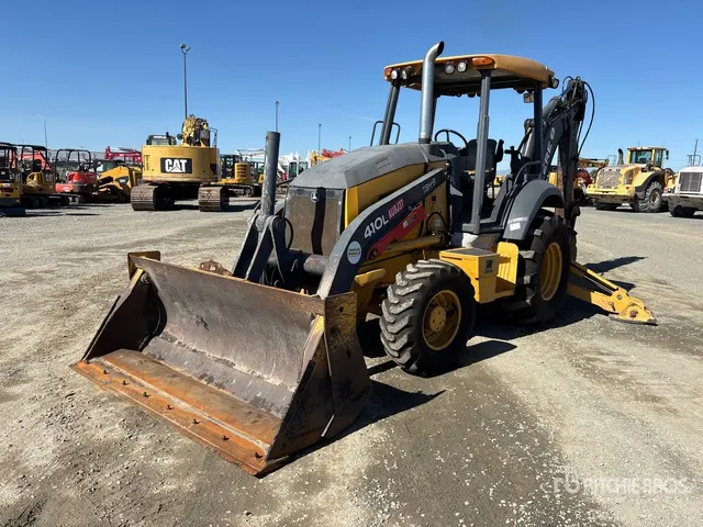2018 John Deere 410L 4x4 Backhoe Loader