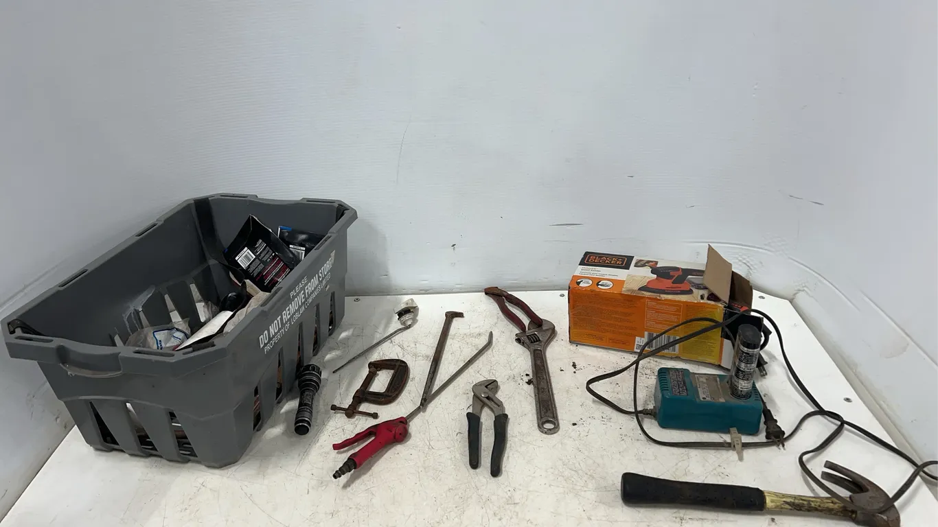 Tote Of Tools