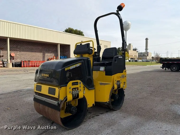 2020 Bomag 900-50 double drum vibratory roller