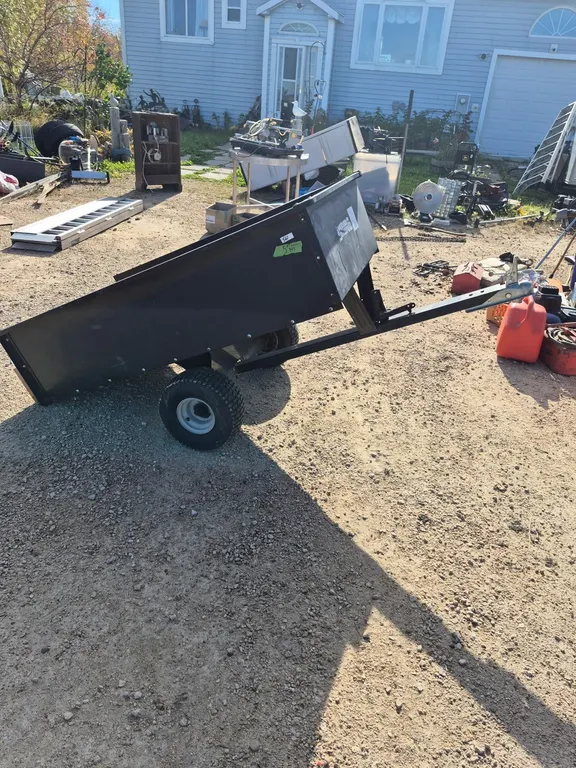 5 foot utility trailer tilting.