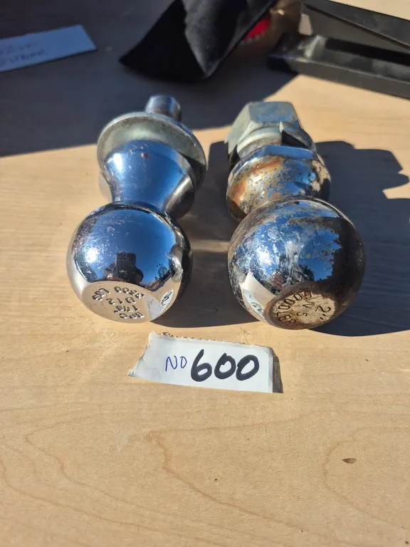 2 inch and 1 in 7/8 trailer ball