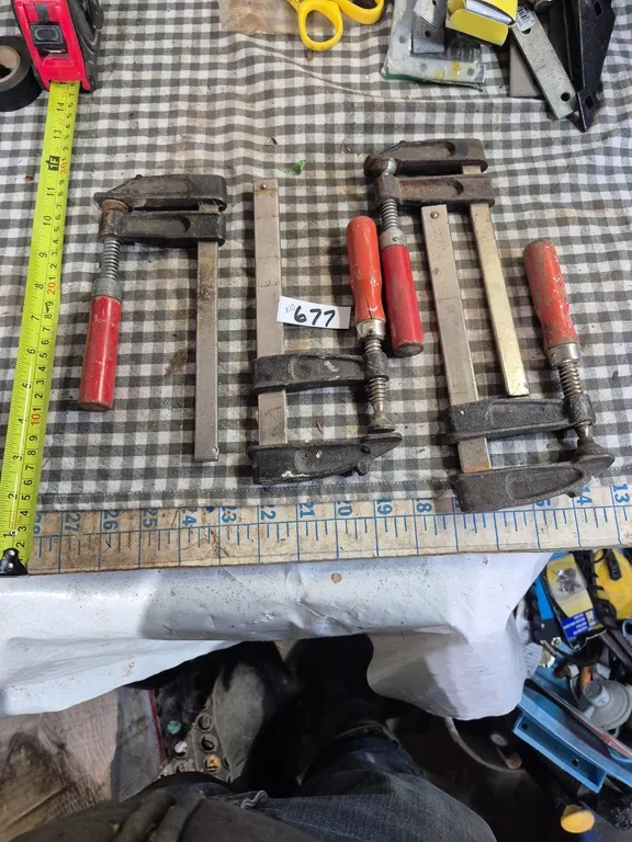 4 Bar clamps.