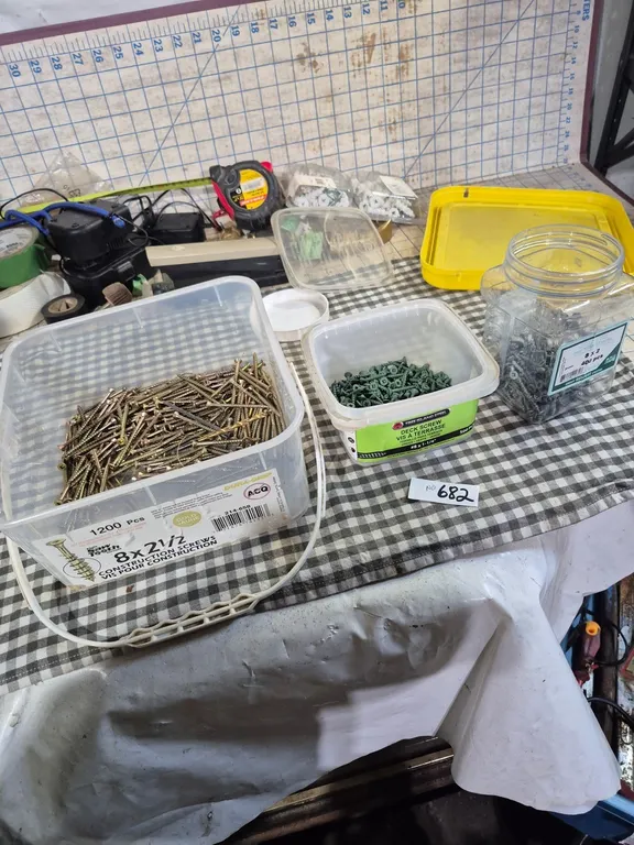 Assorted deck screws