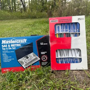 Mastercraft SAE & Metric Tap and Die Set 52pc and Jobmate 25pc Screwdriver Set