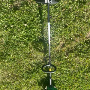 Weed Eater FeatherLite SST25 17" Cut 25cc Gas String Trimmer