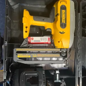 DEWALT DC616 18V Cordless 16 Gauge Finish Nailer Kit with Battery, Charger, and Case