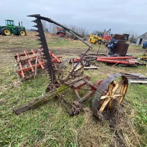 New Idea horse mower, no seat