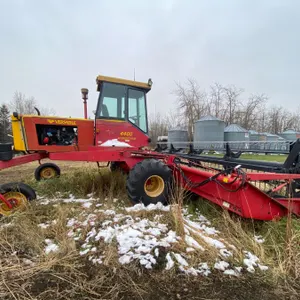 1982 Versatile 4400 swather, 20 ft. P.U. reel, cab (Hydrostatic) 6 cyl. Ford gas engine, rear weight