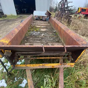 14 ft. Single axle manure spreader, used as a wagon