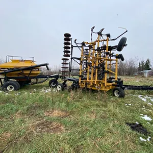 Ezee-On 2250 tank Model 7500, approx. 34 ft. seeding tool, double shoot c/w steel packers, SN. 4C857