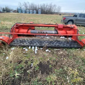 (Lot #'s 38, 39 & 40 are a Group Lot) MF 9001 Model F9001 Combine header c/w Melroe 378 6-belt Pick-