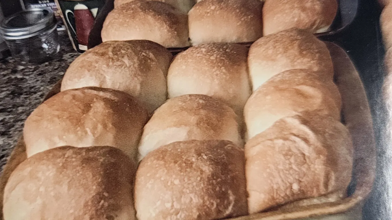 18 Home Made Buns