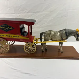 The Great Atlantic & Pacific Horse Drawn Carriage