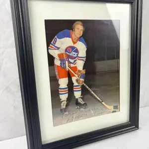 Autographed Bobby Hull Picture