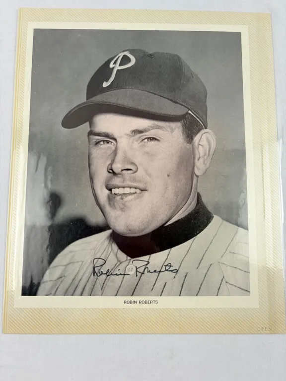 Autographed Robin Roberts Picture