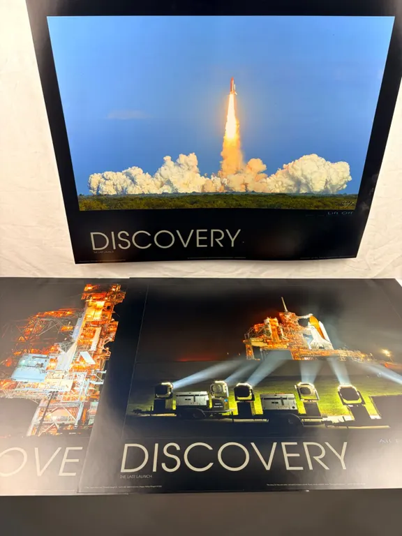 Discovery - The Last Launch Posters