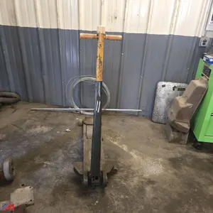 2-Ton Floor Jack