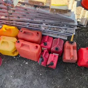 (10) Gas Cans