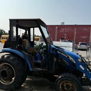 2007 New Holland TC40DA Utility Tractor with 250TL Loader Bucket