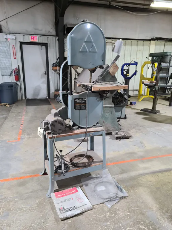 Delta 28-243 Band Saw