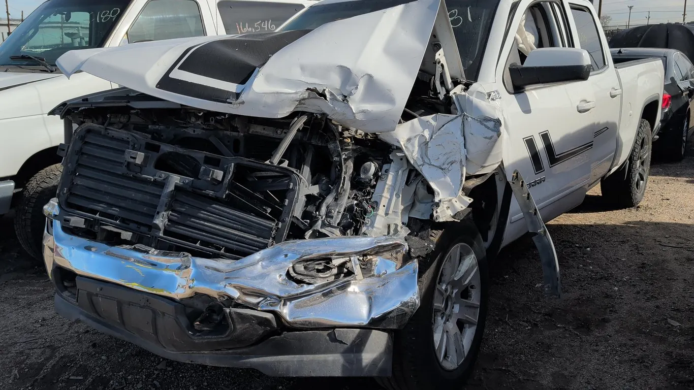 JUNK 2017 GMC SIERRA PK 3GTU2MEC2HG233052