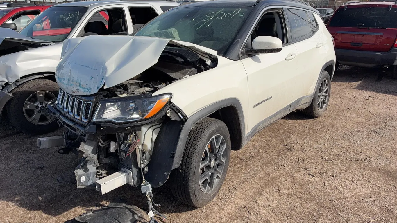 2018 JEEP COMPASS UP 3C4NJDBB5JT113732