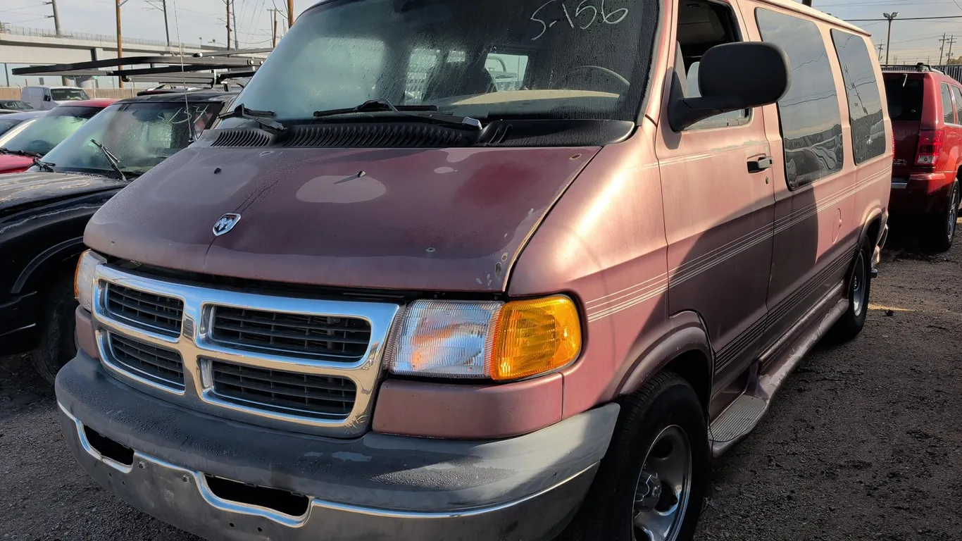 2000 DODG RAM VAN VN 2B6HB11Z9YK163602