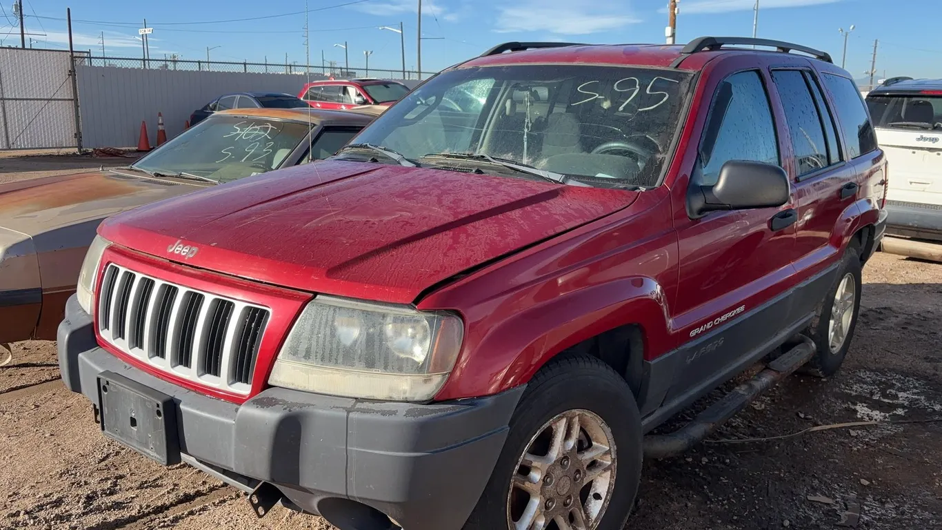 2004 JEEP CHEROKEE UP 1J4GX48N24C385433