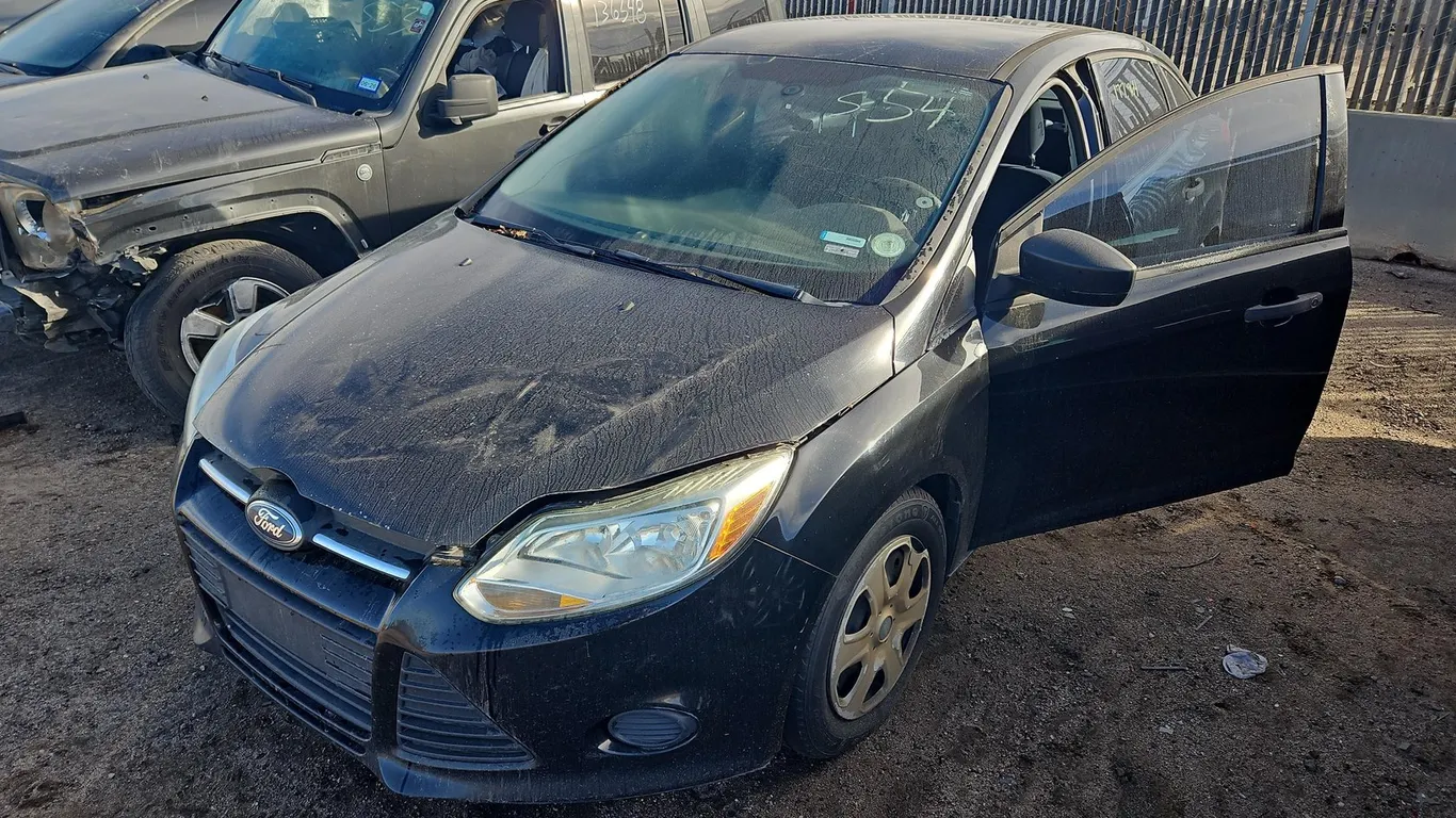 2012 FORD FOCUS 4D 1FAHP3E27CL236258