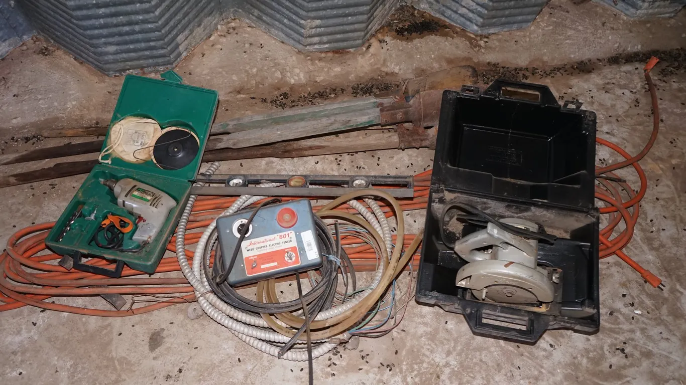 International 601 Electric Fence