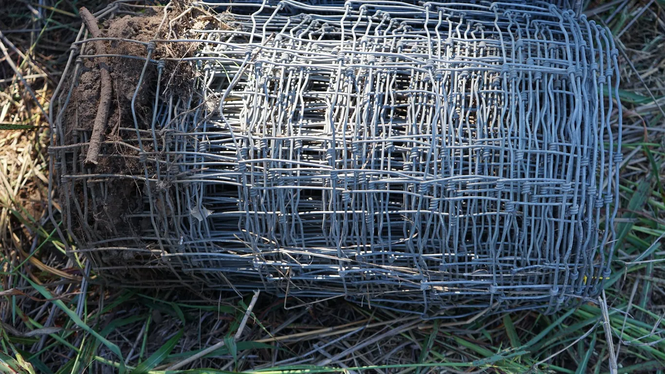 21" Galv Rolled Fence
