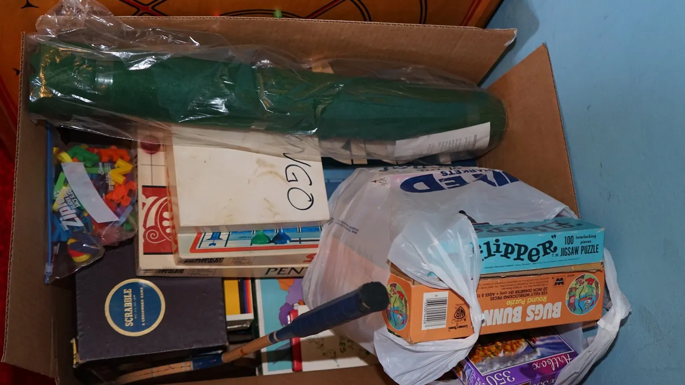 Box of Misc. Board Games, Puzzles
