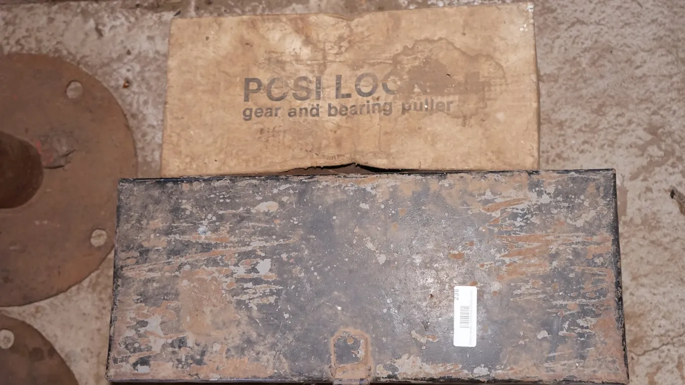 Metal Tool Box & Contents