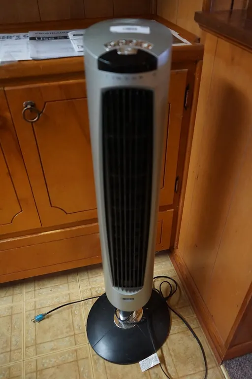 Lasko Osculating Tower Heater